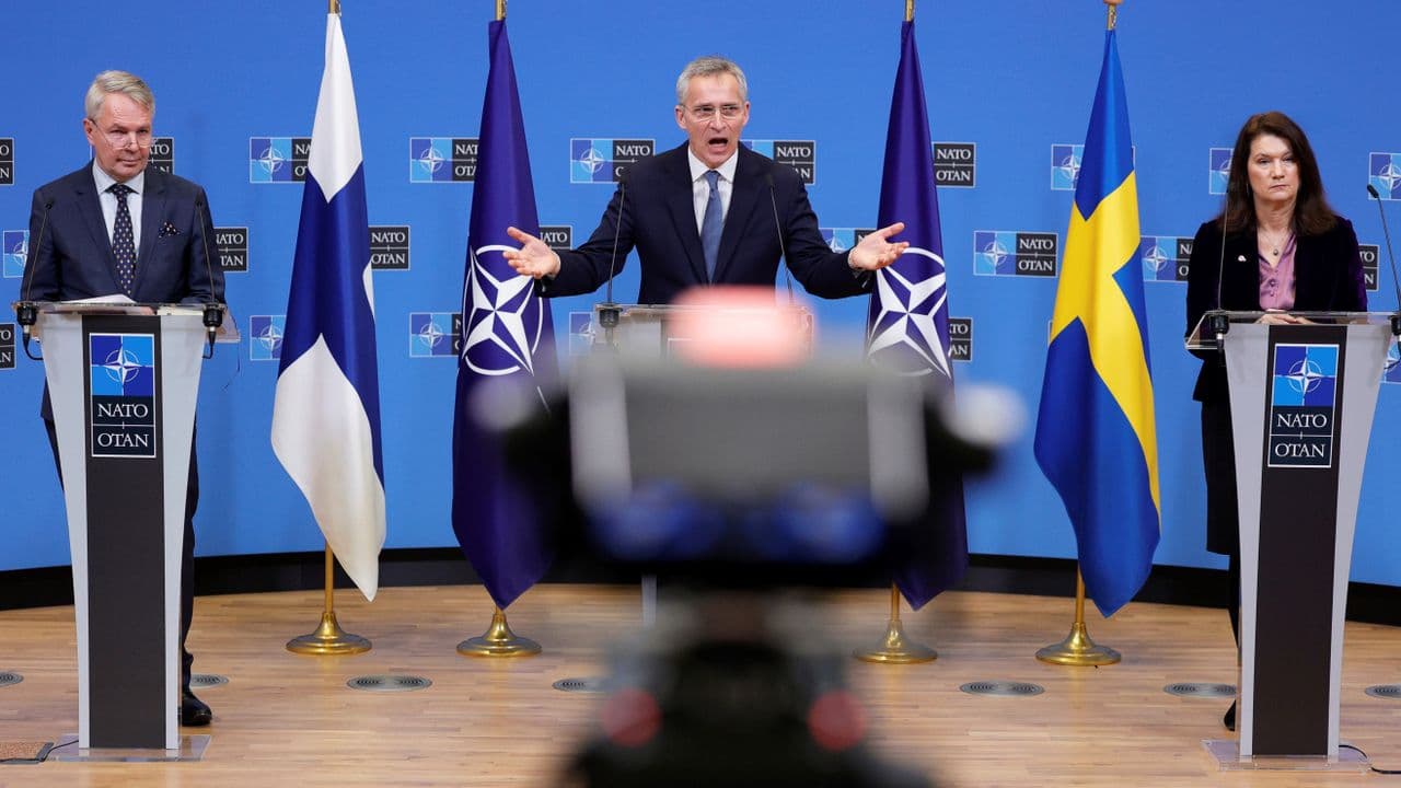 Finlandiya’nın NATO’ya katılma kararı: ABD’nin Rusya ile savaş yöneliminde büyük bir tırmanma - Jordan Shilton