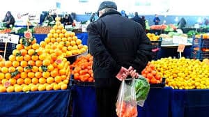 Yüksek enflasyonda madem faizi indirebiliyorsunuz, neden asgari ücreti baskılıyorsunuz?