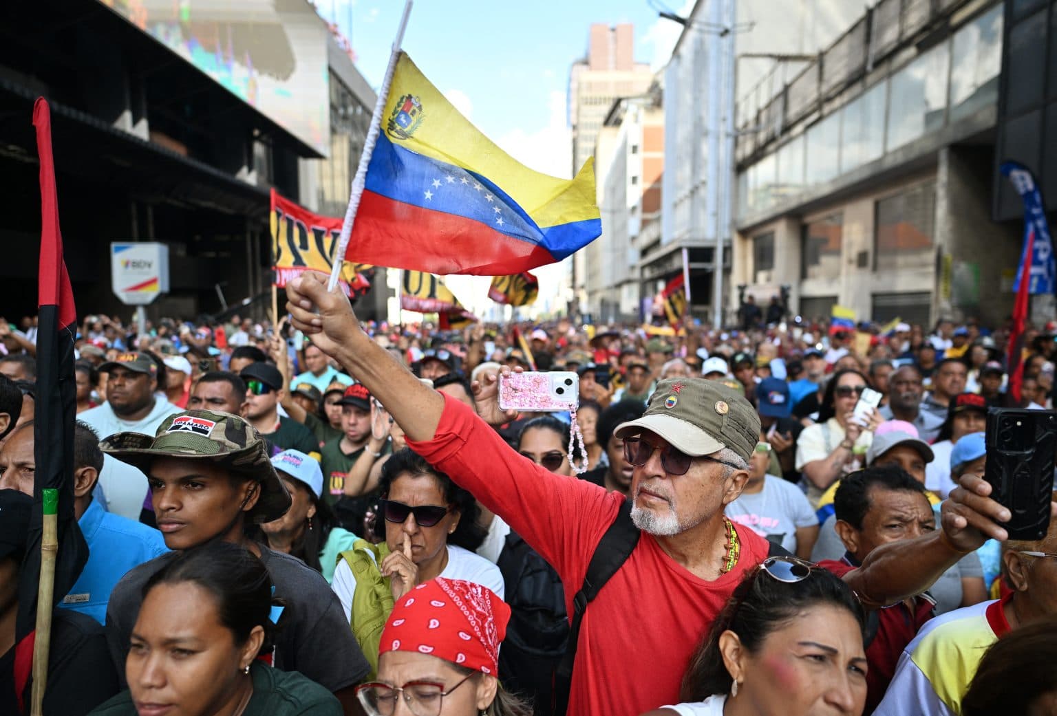 Venezuela devrimi hâlâ ayakta: Trump'ın psikolojik operasyonunun gizemini çözmek